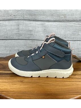 NEW Bogs Skyline Tall High Top Outdoor Shoe Gray Youth Sneaker Size 4